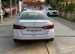 نیسان ئەلتیما